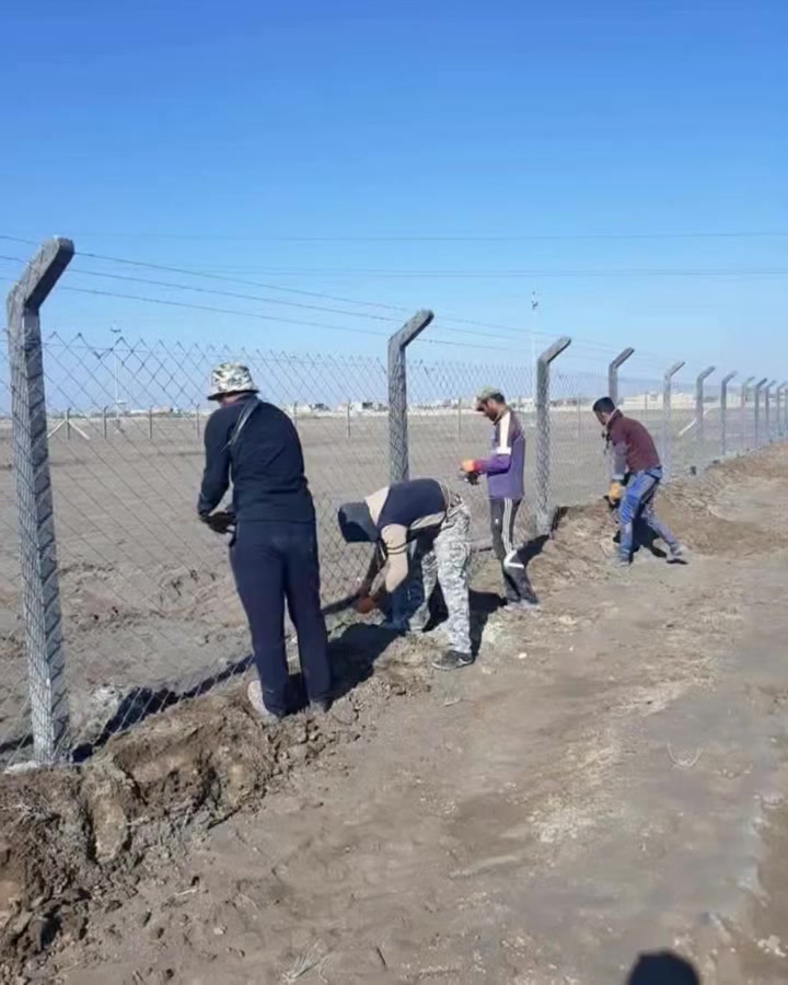 ***********     ***********
♦️سعر المتر من 5 الاف  لدى ⁩معمل بغداد ♦️⁩
⁦〽️⁩نعلن عن عمل ونصب اسيجه ال BRC بجميع انواع بجادر وبدون جادر ⁦
🔴 وعن تجهيز جادر تركي درجه اولى 💪
⁦〽️⁩وعن تجهيز كافه قياسات السياج العشبي ⁦✔️⁩
⁦〽️⁩ وعن تجهيز كافه اعمده الكهرباء بجميع الاحجام عالي واطي مشبك ⁦✔️⁩
⁦〽️⁩العمل في كافه المحافظات لعراق وبنسب الأسعار 😉💸
ويتحدد سعر المتر حسب النوعيه ومسافه السياج وموقع العمل حسب المحافضه ويبدء السعر من 5 الاف 
للطلب او الاستفسار قم بمراسلة البيج او الاتصال على الارقام ⬇️
🔸 ***********
🔸 ***********
🔸 ***********
      0781 890 8421 واتساب
