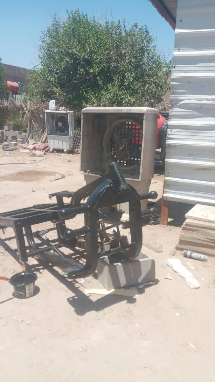 سلام عليكم للبيع شاصي ستوته  نضيف مكفول 140 مكاني المجد هاذه رقمي للتواصل ***********
