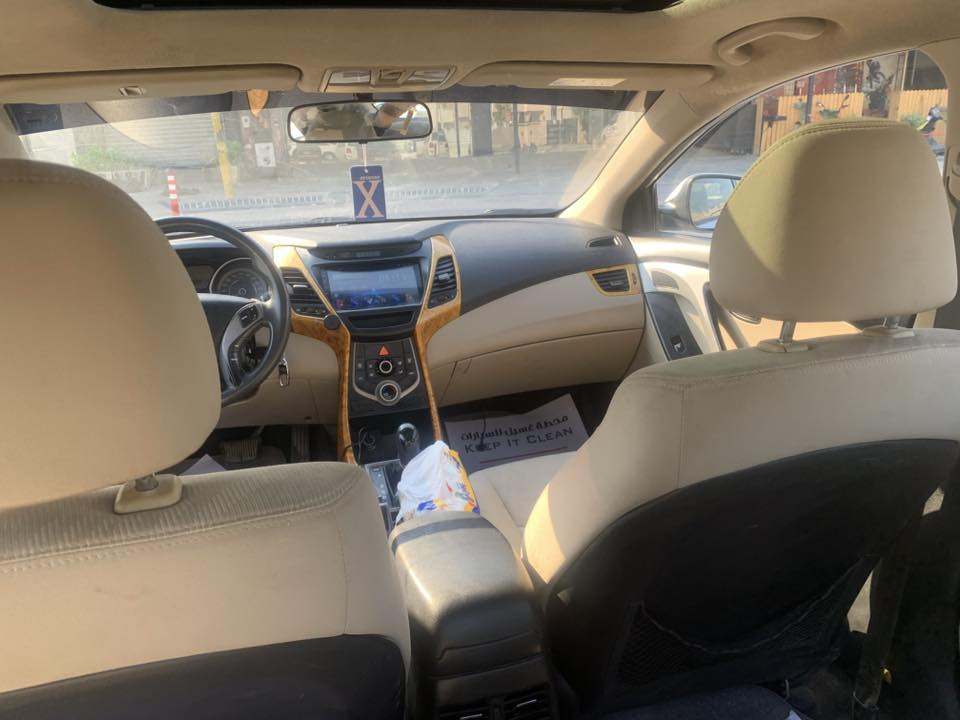 الانتره موديل ٢٠١٥
فول مواصفات عدا البصمه 
خليجي فقط بارد بين البابين 
رقم اربيل 
السعر ١١٢ بيع مستعجل

***********
