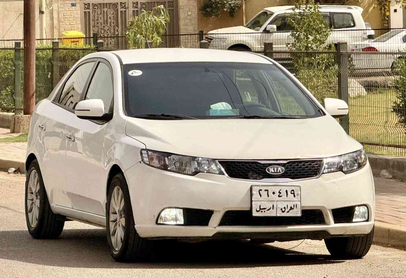 سيراتو2012 خليجي 
ماشيه 140 km
سياره مثل مابصور جاهزه صدر تخم تاير لايت وبلوجكتر زنون تبريد ثلج شفتات ستيرن مكاني بغداد حي الجهاد *********** السعر ٩٢ وبيه مجال
