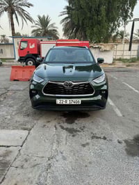 عندي هايلندر بلاتينيوم  موديل 2024 فول مواصفات  بدون ايرباك قطعه وحده ...