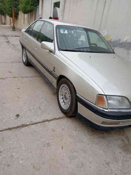 السلام عليكم ورحمة الله وبركاته سياره اوميكا موديل 1993 فول توماتيك سلايت صبغ جماليه كابون بانزين بيها تبريد + تدفئه تبريد نقصها صيانه محرك 26  رقم كورك *********** + اسيا ***********
