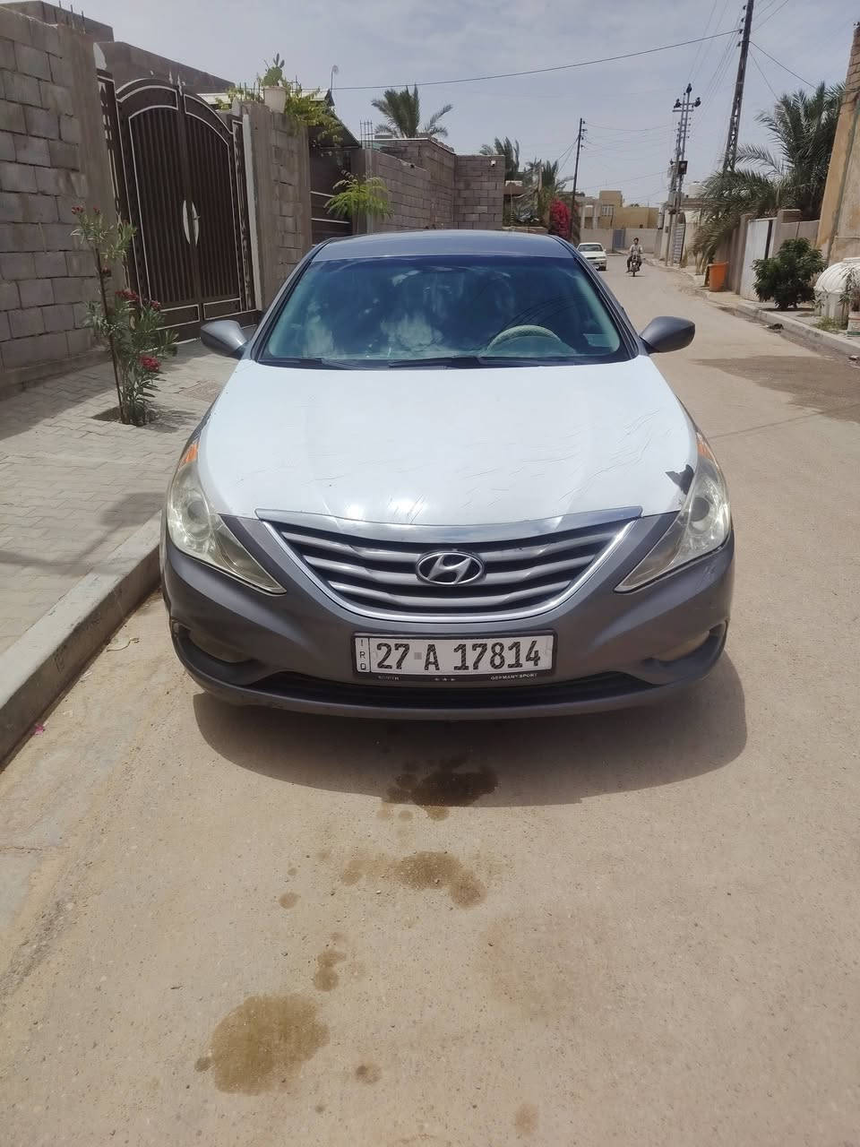 سلام عليكم سوناته للبيع
سياره جاهزه حداده تخم تاير تبريد اي نقص مابيها 
وراد امريكي سنويه لل29جديده شاشه وكامره السياره جاهزه السعر 90بيها مجال للستفسار ***********
