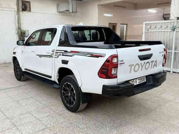 السلام عليكم جي آر موديل 2023 سعرها 370 ورقة رقم اربيل تحويل مباشر فوول مواصفات بيه صبغ جاملغ خلفي بدون دواخل بدون معجون اثر شخط باقي السياره مكفوله كفاله عامه على الفحص سيارة جديدة جدا وجاهزة ما بيه اي نقص محرك كير مكفولات سيارة على وضع الشركة ماشية 70 للاستفسار *********** السعر 370 ورقة مكان بغداد
