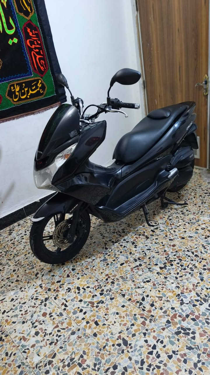 Pcxللبيع
ياباني وصل معرض ودخول وياهه 
دراجه نازله ابشهر الخامس 
حساس استان شغال 
حساس استان شغال 
مكينه شلعه معدل 
تخبل 
كفر اصلي كهربايات كلهه شغاله 
نضيفه ابمعنه الكلمه 
سعرهه 12ورقه مجال بصيط حك الجيه 
عنوان شارع الضلال قرب صندوق السكان 
***********
الشراي يخابر 
متواجد من الساعه 11الصبح إلى الساعه 7مسائاَ
