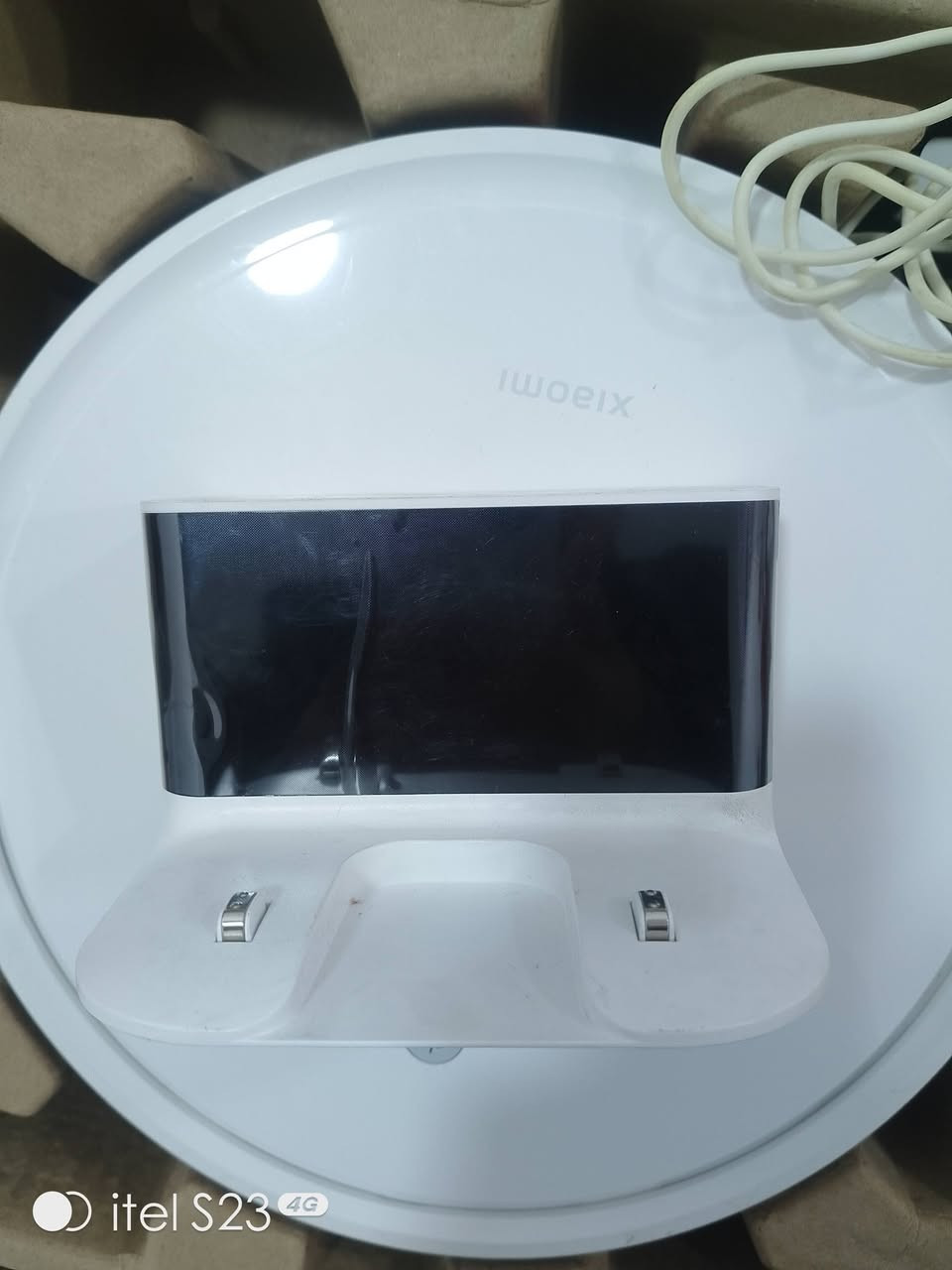 مكنسة روبرت شاومي موديل E10 كامل الملحقات وربط انترنيت بالموبايل مستعملة نظيفة اوربي ب75الف فقط متوفر في المركز العراقي لمكانس الروبوتات والانسان الالي او واتس اب برقم ***********
