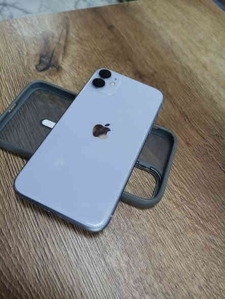 السلام عليكم 
ايفون 11 عادي للبيع بطاريه 91 بلاديه ما معلايه  جهاز نضيف وحلو بي فطر ب الشاشه ما مئثر ع اللمس رايده 160 وبي مجال ما متواجد خاص اتصل ع الرقم
 ***********
