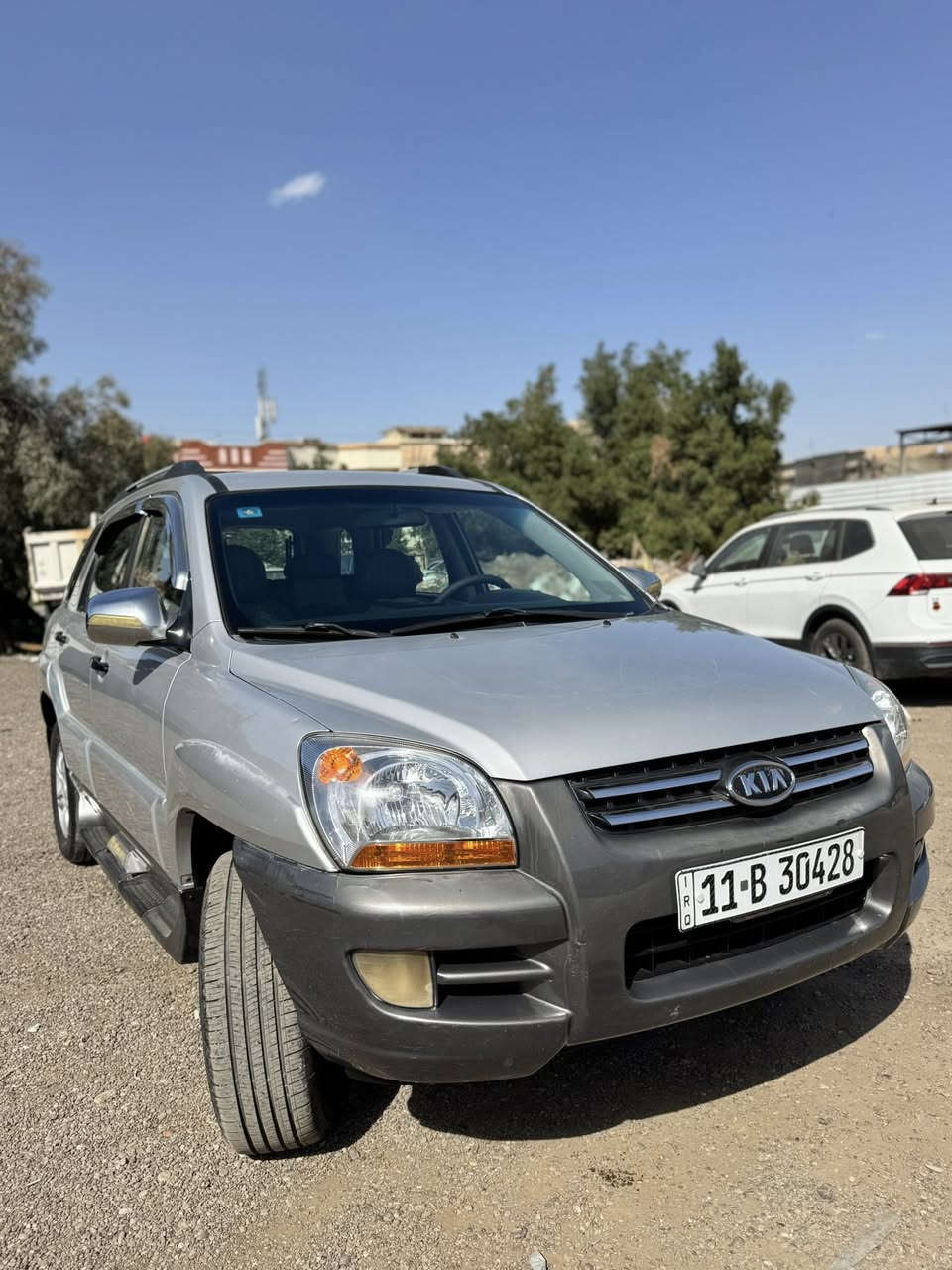 كيا سبورتج وارد خليجي 
موديل / ٢٠٠٨ محرك 2000 دوش
كفالة عامة من الضربة والصبغ 
السيارة جاهزة فول 
تكحيل بسيط قرب قبق البانزين 
صدر جديد 
دوشمة جديدة حتى الأرضيات 
تدفئة وتبريد
طخم تاير 
السعر / ١١٧  ورقة وفيها مجال 
المكان بغداد/ الغزالية
***********
***********
