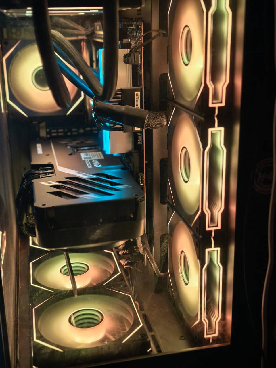 تجميعه مال العاب وبثوث سعر مليونين ***********
