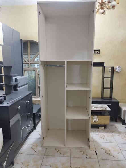 الاسعار داخل الصور مكاني مدخل التكسيات شارع الضغط ***********
