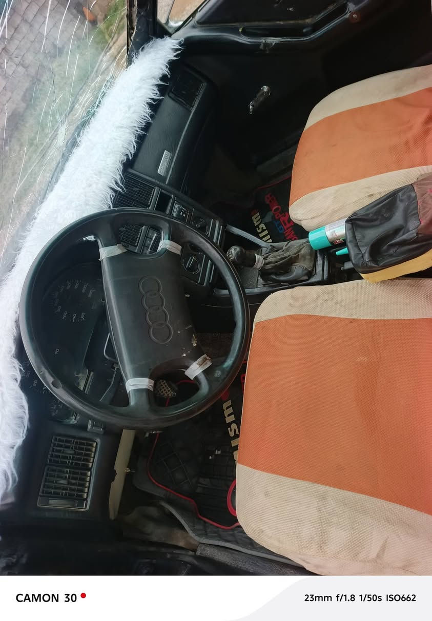 السلام عليكم
اودي 89
للبيع سعر 14
***********
