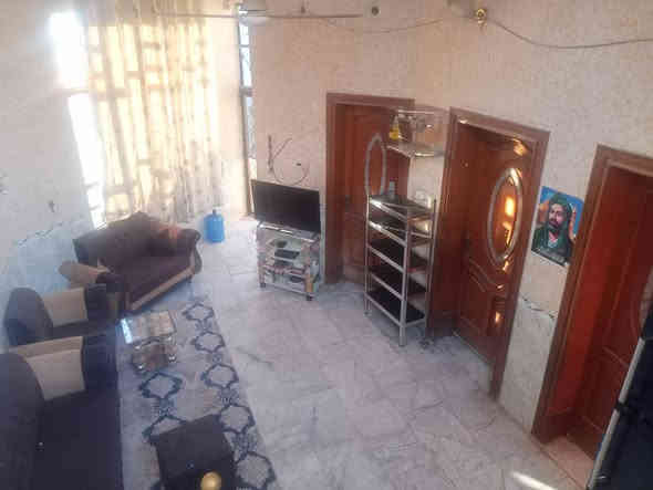 دار للبيع طابوصرف ام الخيل مسلح غرفتين هول مطبخ براني نظيف مطلوب البلديه 10السعر 92 شراي تصل مساحه 150 متر ***********
