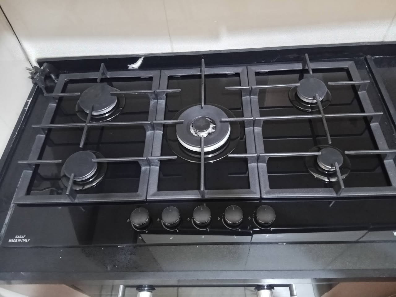 للبيع مستخدم اخو الجديد شركات معروفه ونوعياتهم قويه 
الفرن 165
والطباخ 200
وقابل لتفاوض
عنوان الدوره 
***********
