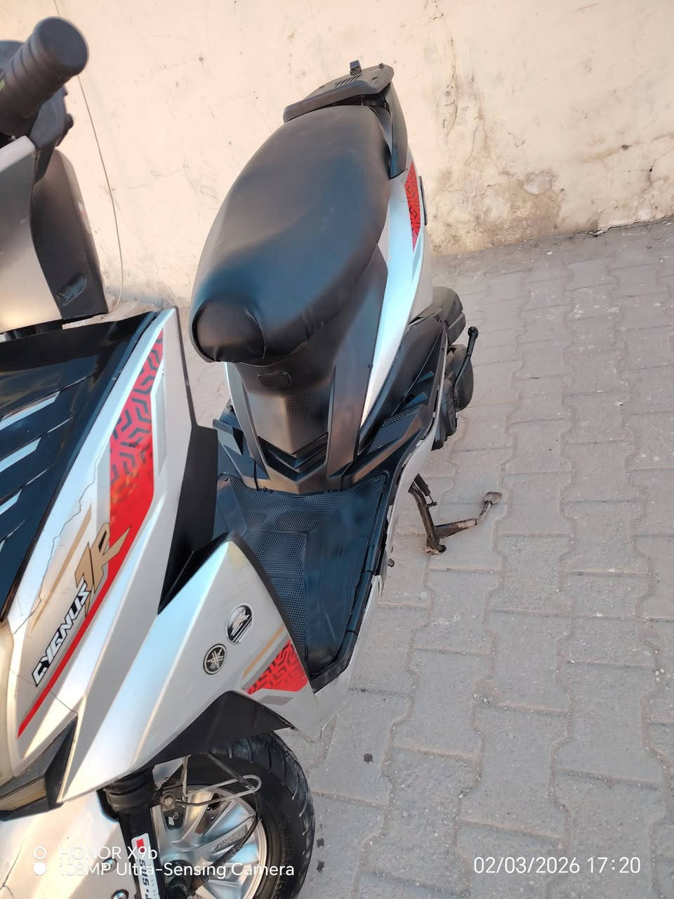 دراجه سكنس احلى من الصور برغي مامفتوح بيهه *********** كامله من كلشي سلف لايتات اشاير سعرهه 300 بيه مجال
