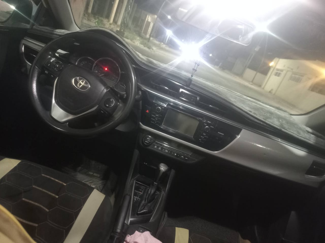السلام عليكم كورلا موديل 2015 رقم جديد با اسمي بغداد كير محرك تبريد حداديه كله جاهزه ع الاخير السياره بيه بابين صبغ وجاملق عكس السايق مكان السياره الخالديه السعر ١٢٠ وبيه مجال 
***********
*********** بيه واتساب
