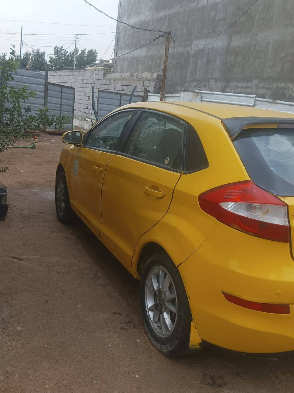 السلام عليكم شيري فلاوين مكينه وكير كورلا بيكاشتو تحويل شوكت ماتريد مطلوبه تقريبا 500 الف ع المشتري سعر 30 وبيه مجال حك الجيه مكاني البصره شط العرب الكباسي رقم ***********
