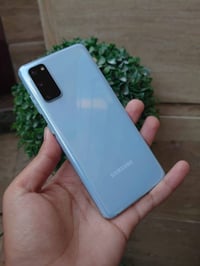 مراوس بايفون او البيع كلكسي s20 5G جهاز جديد مكان الشعب 07721476621