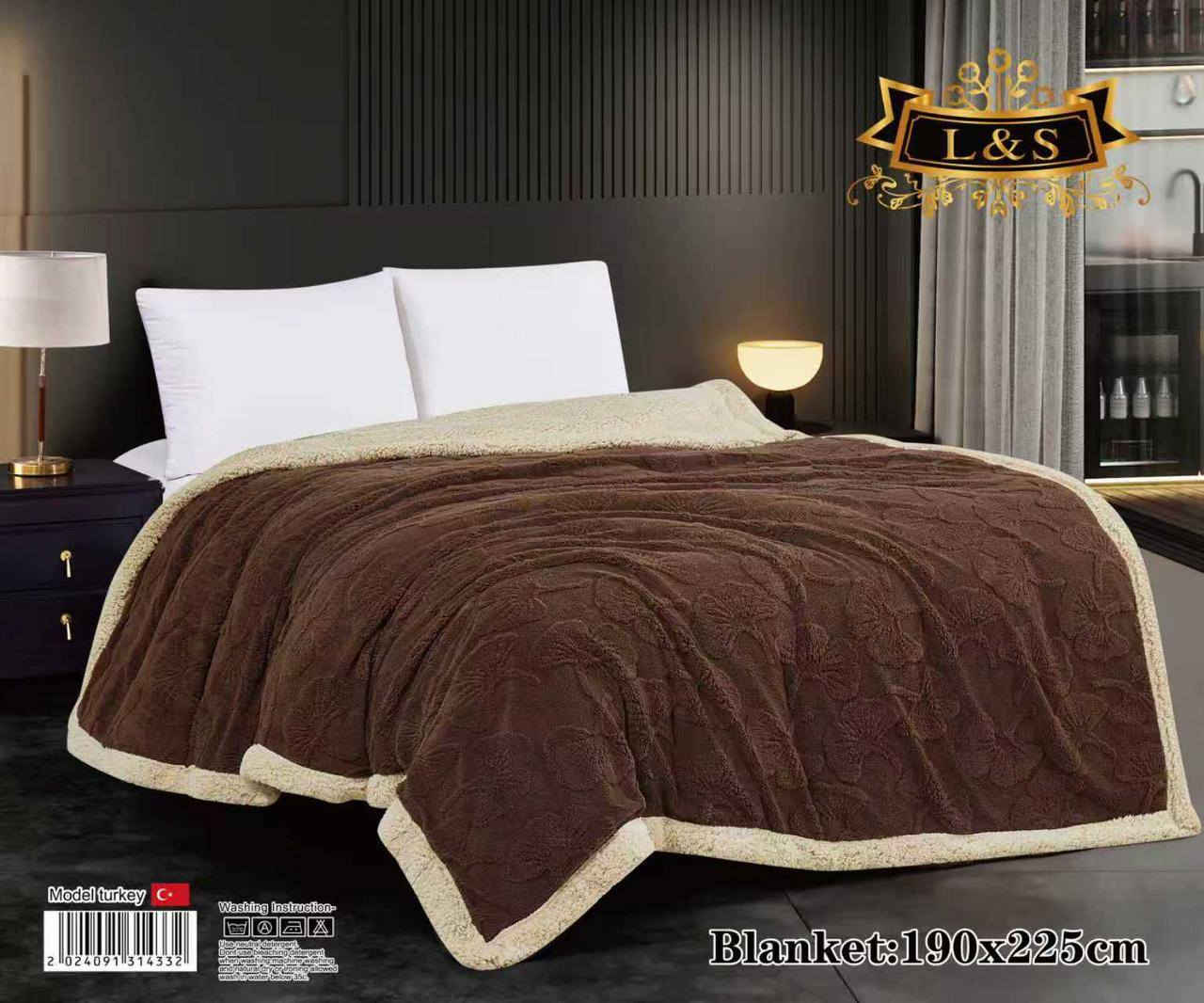 🔥 عرض شتوي ما يتعوّض 🔥
✨ غطوة فرو نفرين
نقشة حفر بوهيمي فخمة
ألوان شتائية دافئة ومتنوعة ❄️

🧶 خامة فرو ناعمة وثقيلة
🛌 تدفئة عالية ومظهر راقي
👌 تناسب غرف النوم والعرسان

💰 سعر القطعة: 9 فقط
💥 عرض الكمية: 3 قطع بـ 25

🚚 التوصيل: 5,000 د.ع لجميع محافظات العراق

📍 العنوان: بغداد – حي التراث – مقابل المضخه
📞 للطلب والاستفسار: ***********
