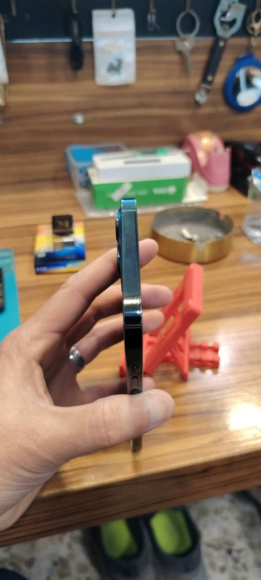 السلام عليكم 
ايفون 12 برو ماكس 128
مبدل بطاريه اصليه وصحة البطاريه ظاهره ضمان البطاريه 3 اشهر
الجهاز كلش نظيف شرق اوسط 
السعر 375000.
حافظه هديه لاسق جام وبرسم الخدمه
مركز الدرة للموبايلات والساعات


**إذا كنت صاحب هذا الإعلان وتريد حذفه لأي سبب، رجاءا أرسل رسالة إلى الدعم الفني**