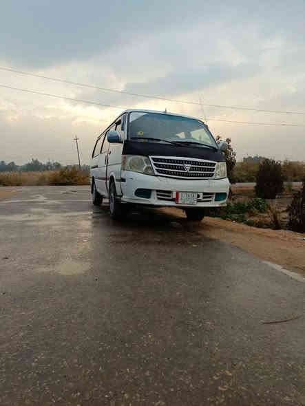 السلام عليكم سياره فاتون للبيع سعر٣١ وبيه مجال السياره كير ومكينه خير من الله دواخل حلوه  سنوي ماصاقط بس مطلوبه هية 204 الف  ومرور 300 الف والشراي بيخير ويدلل ***********
