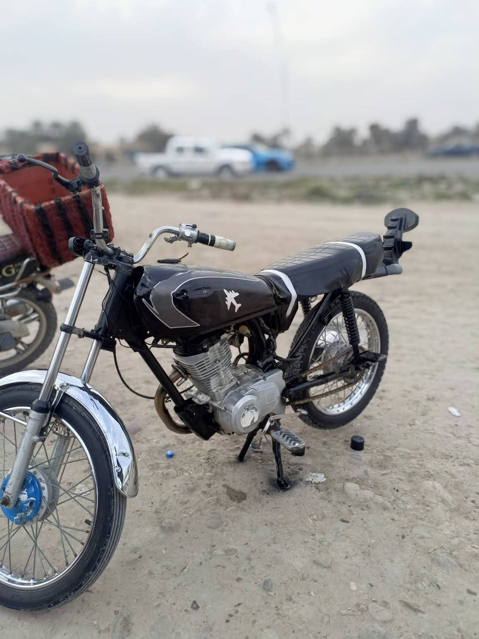 السلام عليكم للبيع نامه حربي موديل 20 محرك شرط نشاط فول تايرات جدد وياله عدله نقصهه بس الكشن السعر 280 وبيه مجال ***********
