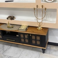ميز • بغداد