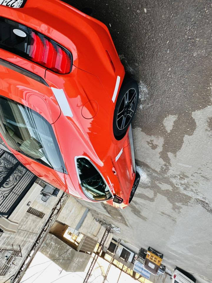 وين ليدور كلين ولون مميز برتقالي 🧡🍊
موديل 2015السياره كفاله عامه من صبغ ضربه تبديل حته دعاميات بلاديه قطره صبغ ما بيهه كلين كلين 
    محرك V6🐎🐎
 سياره ماشيه 65 
  سبيرها ما نازل ع وضع شركه 
تخم تاير جديد صدر جديد 
أناره داخليه برميوم 
اكزوز اصلي تحكم من يمك
تعال وشوف بعينك 
    ما يحتاج اشرح عليها الشراي يتصل السياره ابسمي 
السعر 177$ وبيهه مجال 
غير متواجد ع فيس الشراي  يتصل ويدلل 
   رقم الهاتف ***********
