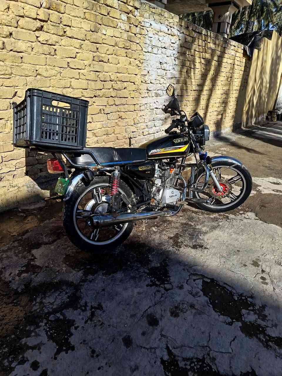 دراجه للبيع ايراني موديل 2023 الدراجه نضيه محرك  خير من الله شلعته كلش حلوه. للتواصل *********** السعر خاص
