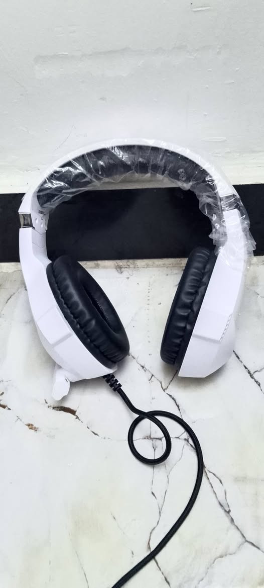 سماعات گيمنك السعر قطعه 15🫰


**إذا كنت صاحب هذا الإعلان وتريد حذفه لأي سبب، رجاءا أرسل رسالة إلى الدعم الفني**