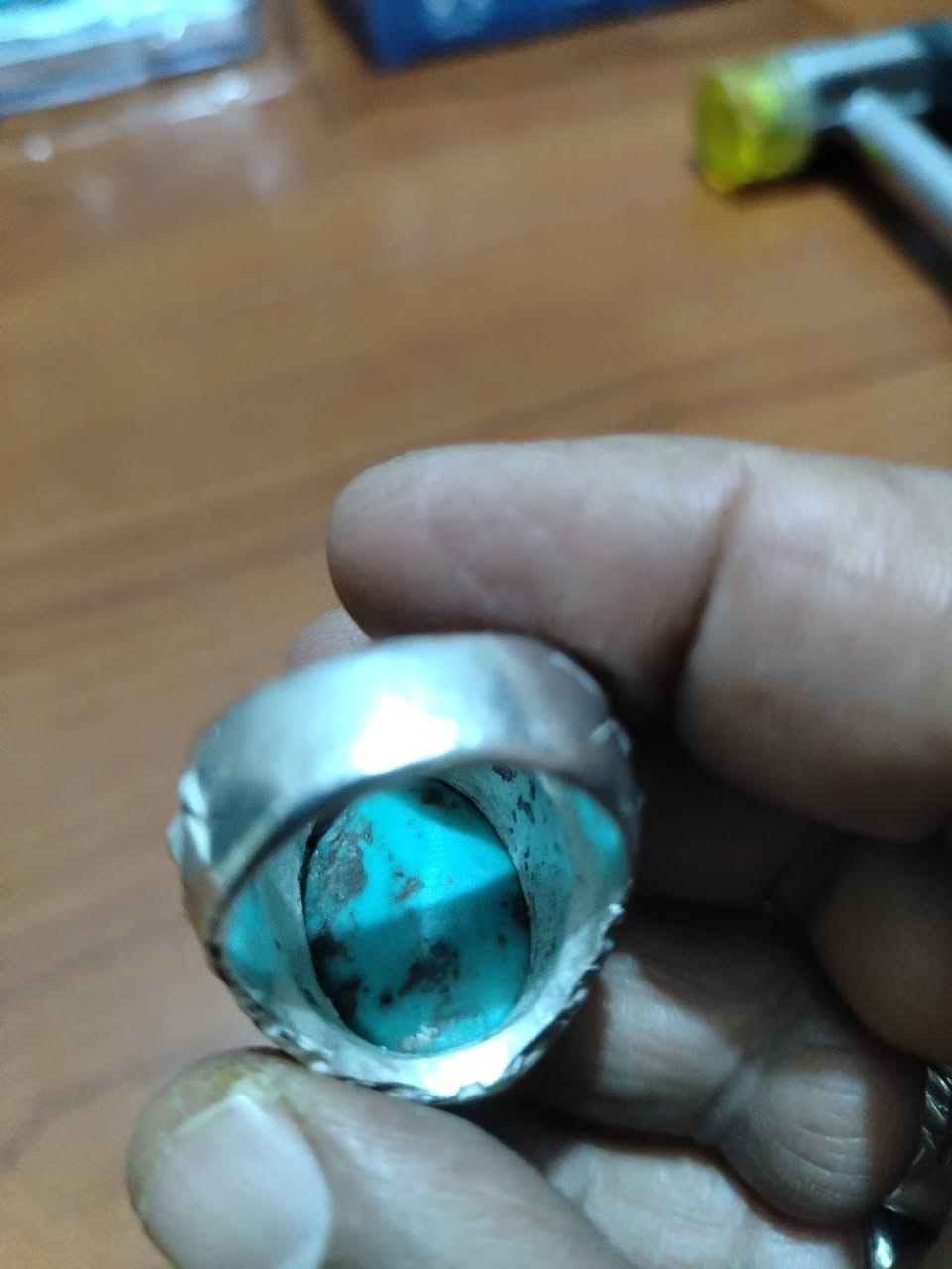 تحفه من تحف النيشابوري القياس ٢٦ الوزن ٣٧ كامل مع الحجر السعر ٣٥٠ الف


**إذا كنت صاحب هذا الإعلان وتريد حذفه لأي سبب، رجاءا أرسل رسالة إلى الدعم الفني**