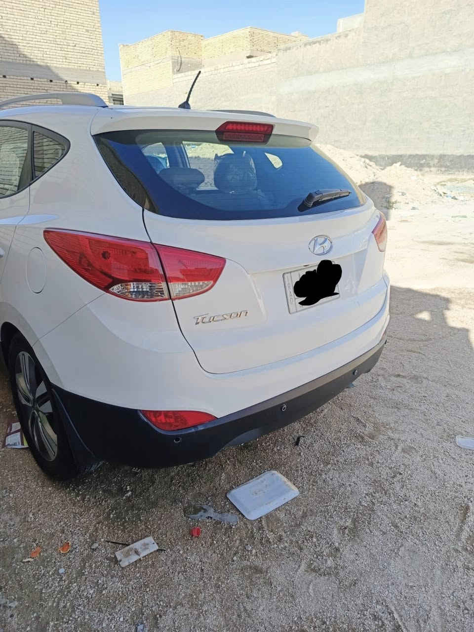 السلام عليكم توسان 2014 خليجي كفاله عامه من الضربه والصبغ والتبديل السيارة جديدة مال جناي ماشيه 170 الف محرك 2000 دوش مامفتوح محرك وكير وحداديه وتخم تاير وتبريد ثلج السيارة جاهزة رقم بابل الماني تحويل ثاني يوم مواصفاتها لد امامي خلفي ويل كب 18 كروم شاشه أندرويد كامرة خلفية حساس خلفي وباقي المواصفات المعروفة السعر 147 وبيها مجال للشراي مكان السيارة كربلاء للاستفسار ***********
