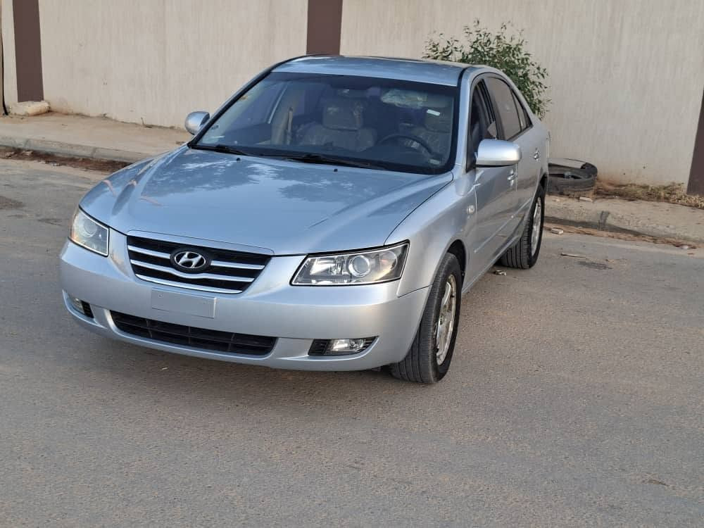 🚗 للبيع: هيونداي سوناتا 2006 🚗
سيارة نظيفة 

✅ موديل 2006

✅ محرك 2.0 أصلي

✅ جمرك

✅ رسالة مفتوحة

✅ المكيف شغال

⭐️ ماشيا 150

المكان طرابلس 

📞 للتواصل: 0929004822


**إذا كنت صاحب هذا الإعلان وتريد حذفه لأي سبب، رجاءا أرسل رسالة إلى الدعم الفني**
