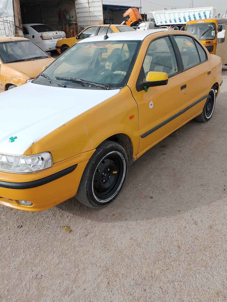 سلام عليكم سمند موديل 11 محدثه 12 مكينه كير زينات سنويه 27 بطاين مال بيبان جدد  كهربايأت كلها شغاله بيها رقم الخلفي ظاع ومسوينه ستنساخ بليته والبلاغ عد راعيها هيئه وقرامات ع المشتري سعر 20 قفل ميسان حي الوحده وذا مراوس هم اراوس *********** وتساب
