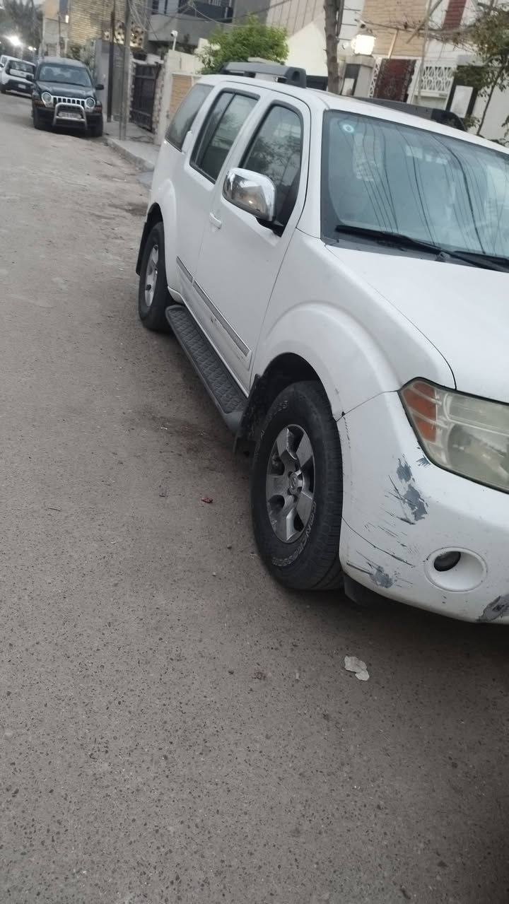 السلام عليكم للبيع باتفندرموديل 2008فتحه ثلاث قطع تبريدمحرك كيرنعمه من الله السياره بسمي بغداددولي مكاني بلغزاليه السعر110هذه رقمي ***********.        ***********
