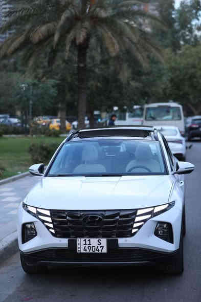 توسان خليجي موديل 2023
فول مواصفات 1.1
مكينه 2000 دوش 
ماشيه 28 km
مواصفات فول الفول اعلى شي بالخليجي 
بانوراما 
عداد دجتل 
شاحن واير ليس ومخارج تايبسي 
بصمه دخول ذكي نضام ترحيب 
عدسات لد عالي ناصي وجانبي 
لد نهاري امامي خلفي 
مري شفط _ اشاير بالمري 
شاشه كبيره المستطيله ابل كار 
سايد بريد دكمه 
مود درايف ٣ انضمه قياده 
فول تحكم ستيرن 
مانع انزلاق ونزول منحدرات 
مرايه اوتودم 
مقاعد كهرباء 
تبريد لمس مناخين منفصل قطعتين تبريد
انارده داخليه LED
حساسات اماميه وخلفيه
السياره كفاله عامه من كل شي بيها بارد بسيط جدا وبيها شخط بسيط جدا 
رقم بغداد الدولي الجديد بسمي 
مكاني بغداد ***********
