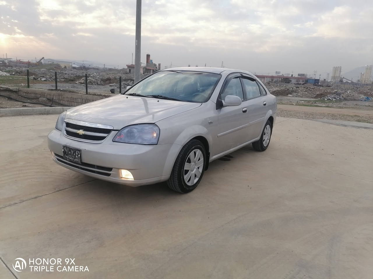 بەناوی خوای گەورە
ئۆپترا مۆدیڵ 2004
ئارم پلاستیک هەولیر سەنەویشی لەگەڵە بێ خەلەت پلیتەکانیشی ئەسلین
تەبرید ساردوگەرم
جام کارەبا ئاوینە کارەبا
3پارچەی سبوخ  پیشی بەقەد  2پەنجە بن لایتی شایەنی باس نیە
4تایەی لۆکی لەژیرە
گیرو مەکینەو ئارمو ئەولیاتی بەشەرت
پیشو پشتی تازە کامل گۆراوە کارەبای کامل ئیش ئەکات
فحسو هەزەی تاکو مانگی 6تازەیە
خوار هەمو بازار 
وەتساب 
فایبەر
***********
