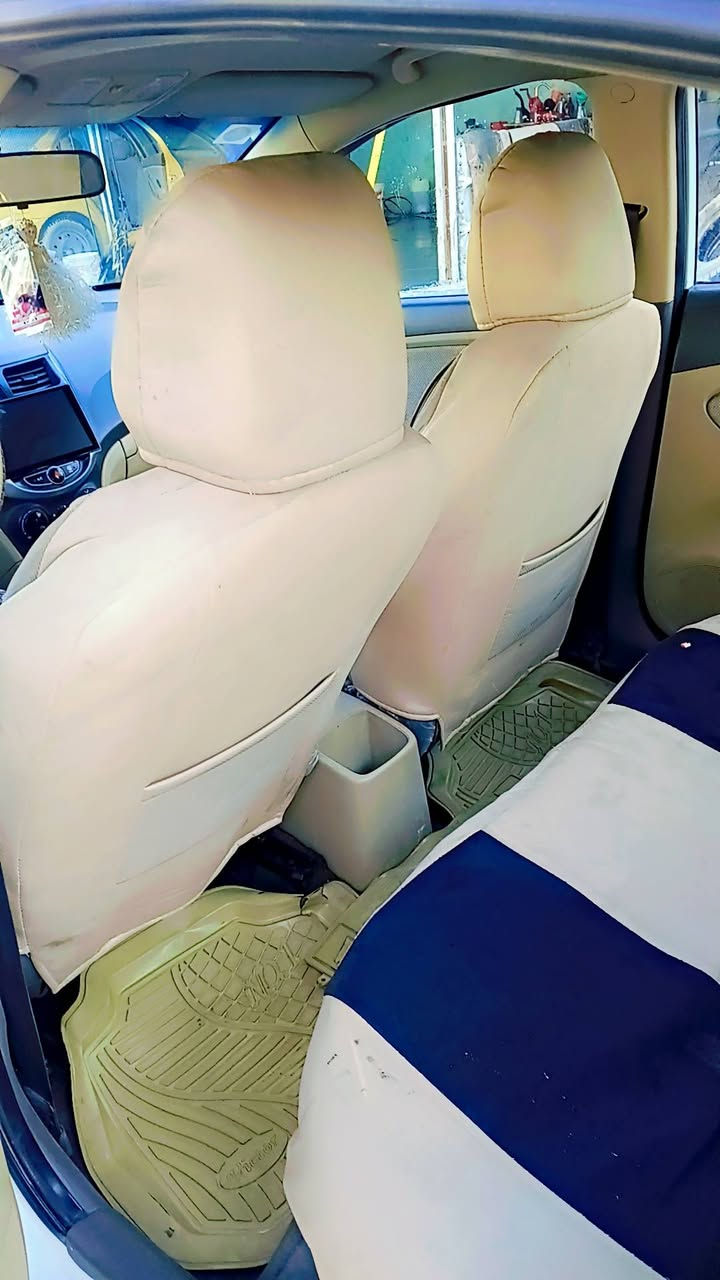 اكسنت بلو موديل 2012 للبيع محرك 1600 قطرتين گير اوتوماتيك + عادي تحكم استيرن جهتين كاميرا خلفية شاشة رقم انكليزي سنوية جديدة السيارة باسمي السونار واضح وكل شي مشروح بي بسعر 90 العنوان بغداد الزعفرانية  للاستفسار الاتصال على الرقم ***********
