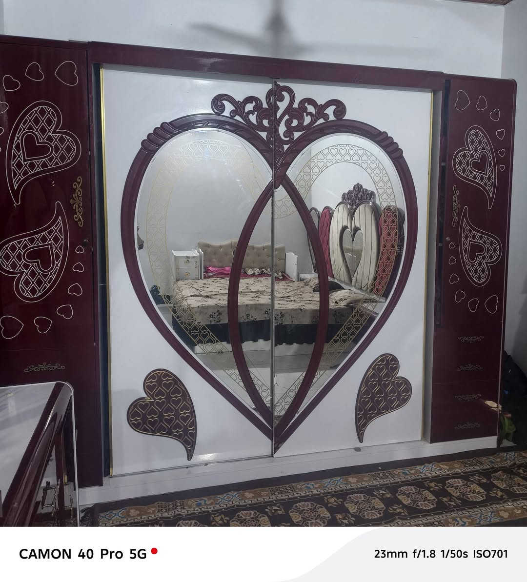 السلام عليكم عندي غرفه للبيع تركي
تسع قطع رقم الهاتف *********** السعر ٤٥٠ الف
