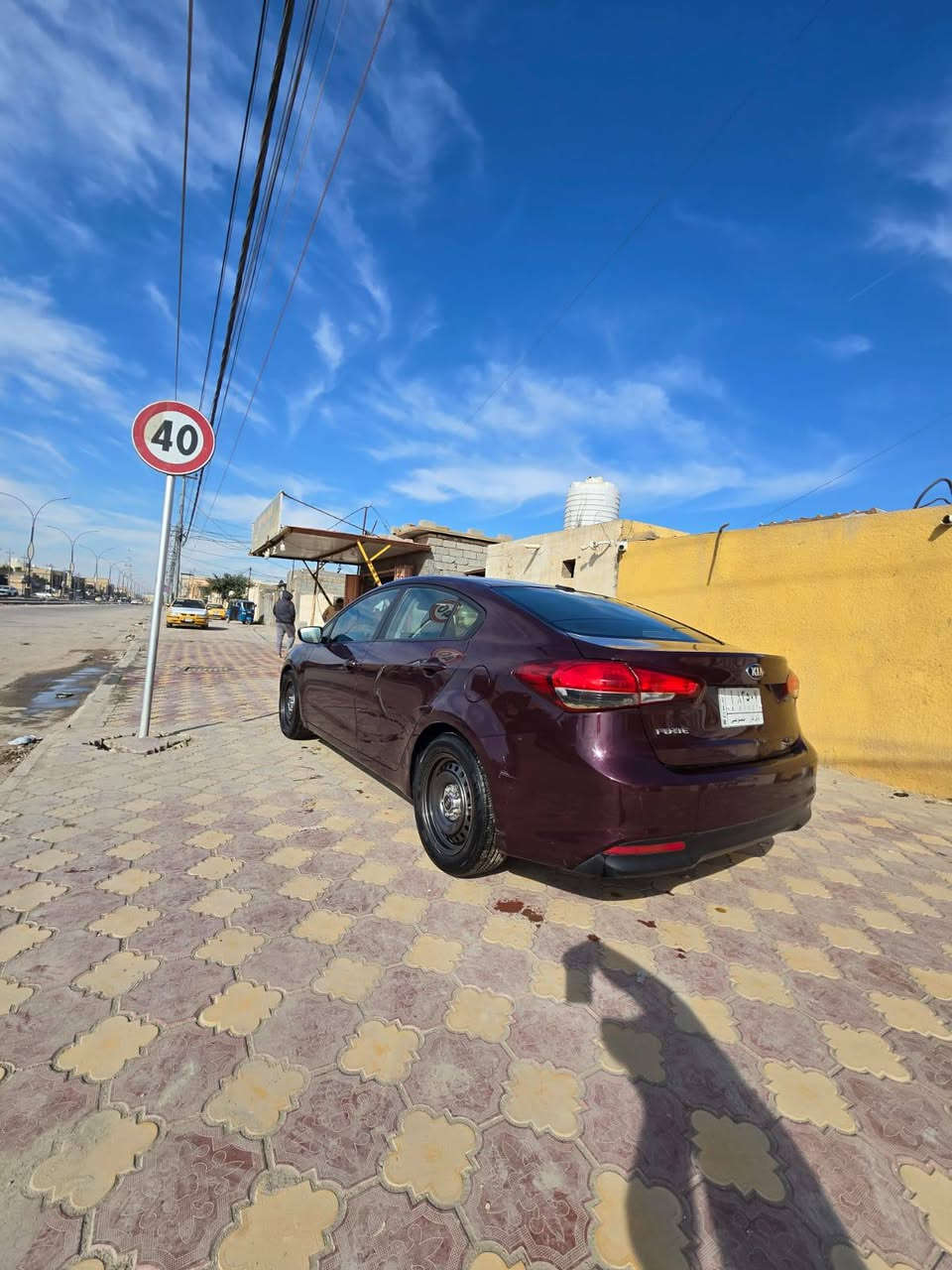 كيا فورتي موديل 2018  رقم ذي قار تحويل 
حادث الوارد مقدمه البنيد فقط بدون دواخل بدون ايرباك بيها رشات صبغ  
جاهزة مكينه كير حداديه تبريد ثلج 
باتري جديد طخم تاير ماتصرف عليها شي
السعر 115$ بيها مجال قليل
***********
