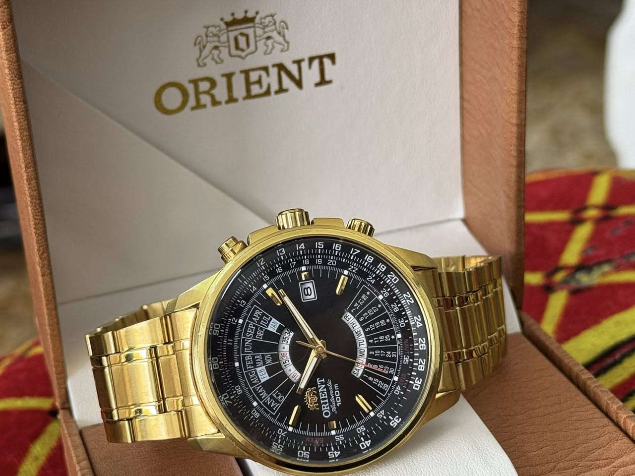 ساعة اورينت دولي
نافذة عرض الشهري 
قفل بحري 
رنك دوار 
ياباني اصلي
سير كامل 
نظافة عاليه جدا 
شغل مضبوط 
السعر 150 الف
يوجد توصيل لجميع المحافظات 
***********
