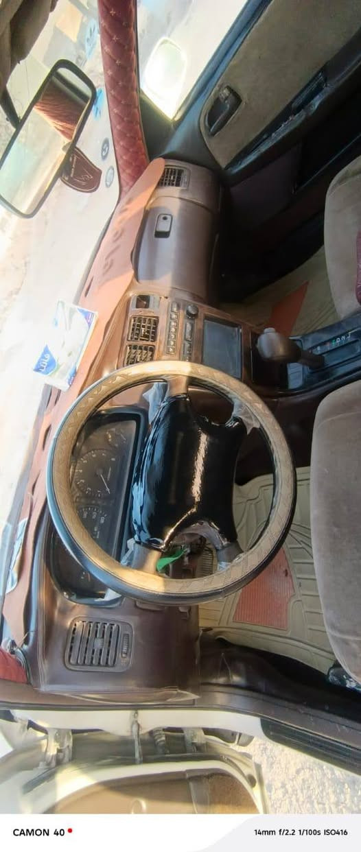 كرستا 93 لبيع مشروع وطني رقم انكليزي اللون لؤلؤي سنويه ل 2030  محرك 2500 لاتنقيص ولاتبخير شرط جديد تخم اطارات بطارية جديده السعر 65 ورقه وبيه مجال تجي وبيك خير واتدل موبايل *********** مكانه نجف
