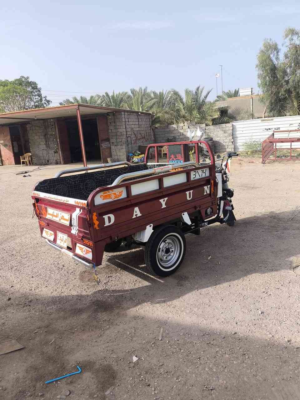 سلام عليكم للبيع دايون تعمير جديد امس طالعه من التعمير كله جديد ماعدا المكينه مبدل قبق صفحه الكلجات السعر مليونين وبيها مجال للطيبين ***********
