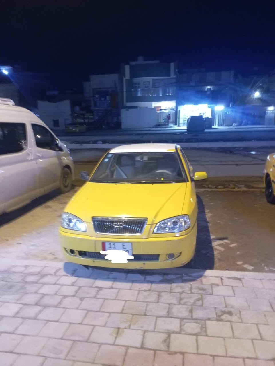 السلام عليكم سياره للبيع شيري 2013 المكان بغداد مدينه الصدر سعر 30 ورقه رقم الهاتف ***********
