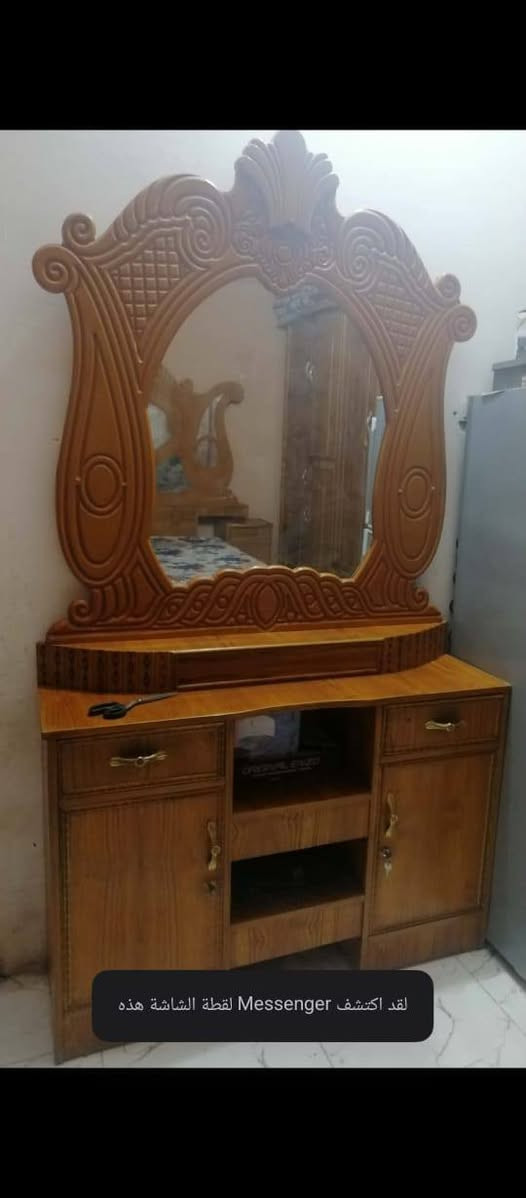 السلام عليكم غرفه اخشاب للبيع عراقيه الغرفه جاهزه ما بيها شيء صار لي فتره من اخذتها رقم ***********
