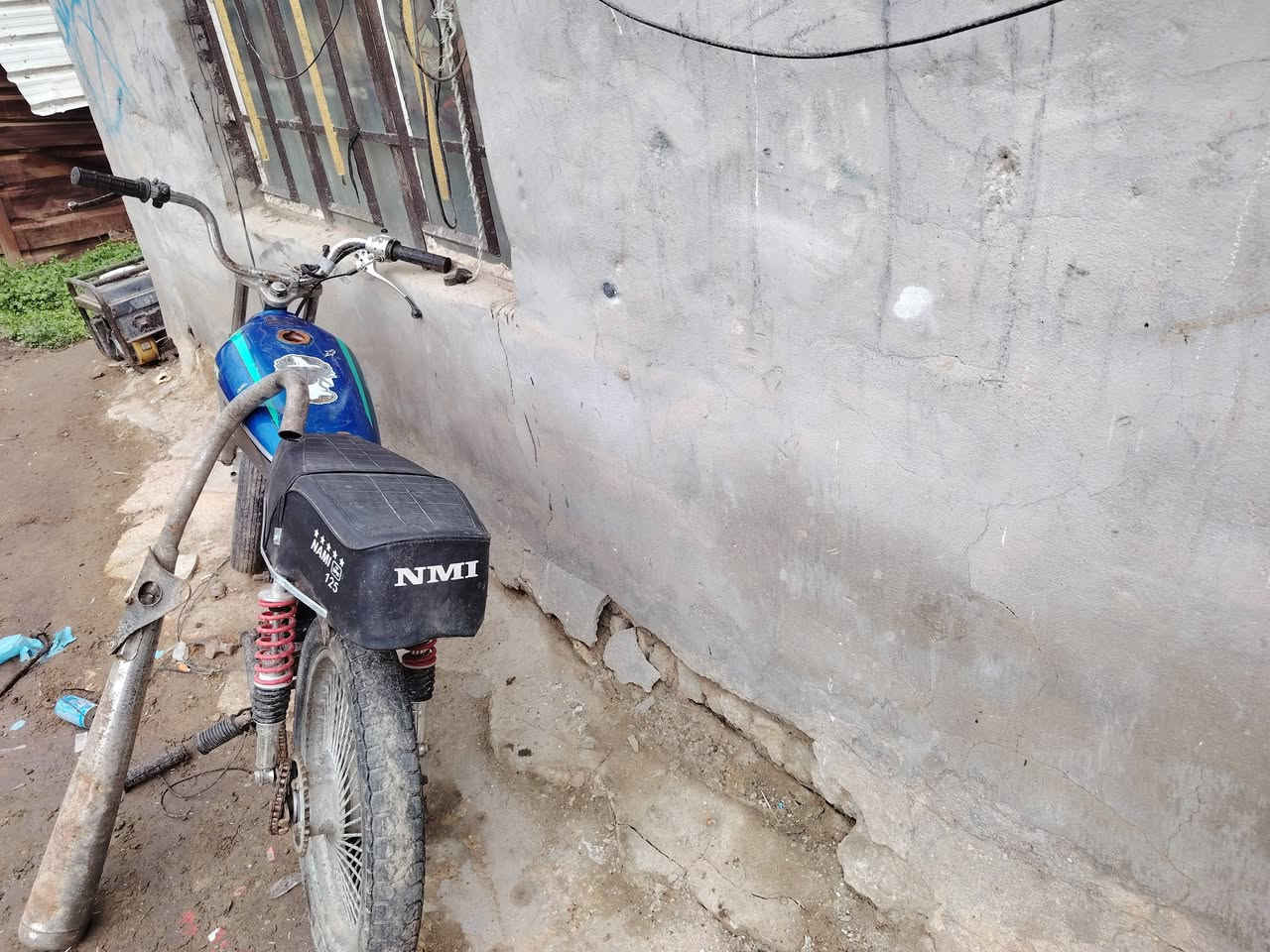 السلام عليكم شاص للبيع شاصي كلك شاصي كامل السعر خاص الرقم***********
