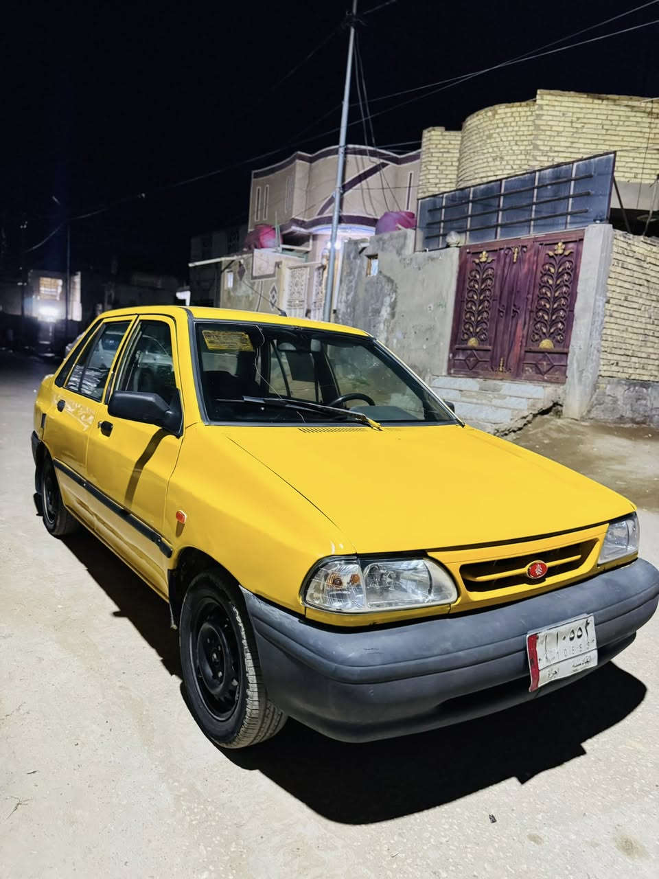 السلام عليكم سايبة للبيع موديل 2011 سيارة جديده معمره هلالات ومصبوغة حزام فقط للجمالية الباقي كفاله توني شادله مكينه وكير جدد حداديه نضيفة باتري جديد دوشمة جديد سياره ماعايزة هيئه غرامات مصفره السعر 23 
***********
