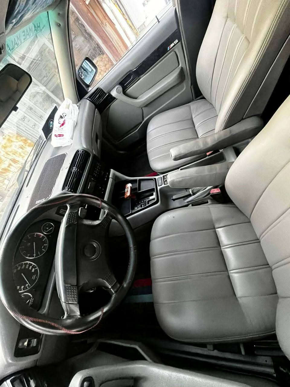 السلام عليكم
BMW موديل 91 سياره جاهزه ونضيفه كلش سنويه ل2030 المكان ديوانيه السعر ٦٦ 
التواصل على الرقم ***********

