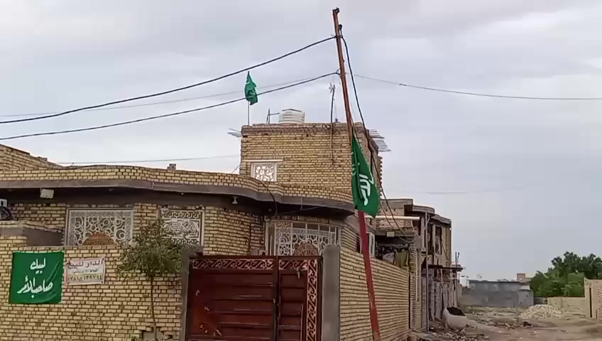 بيت زراعي بي وصل  للبيع المساحة ٢٣٥
موقع البيت بلأسكان الصناعي قريب على دور نور الناظر اليم شارع  الصدرين *********** بي واتساب
