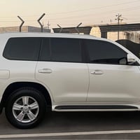 لاندكروزر GX • ٢٠١٤ • بدون بوية