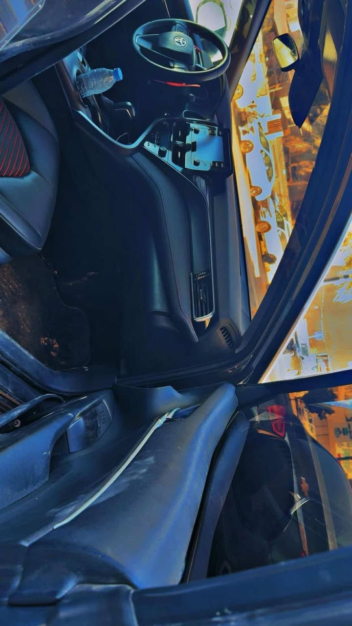 كامري TRD 2023 وارد أمريكي 🇺🇸
قير أوتوماتيك 8 سرعات – دفع أمامي
تعليق رياضي TRD + عادم رياضي
شاشة 9 إنج – Apple CarPlay
أنظمة أمان كاملة (رادار، نقطة عمياء، كاميرا)

💰 السعر: ٢٢٥
📞 التواصل: ***********
